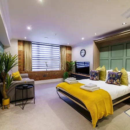 Entire - No. 47 - The Cosy Collection Ltd York