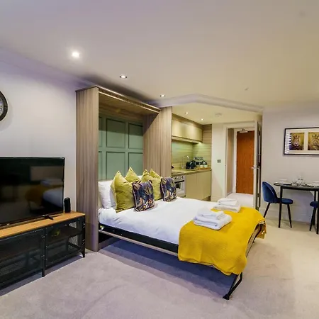 Entire - No. 47 - The Cosy Collection Ltd Apartment *