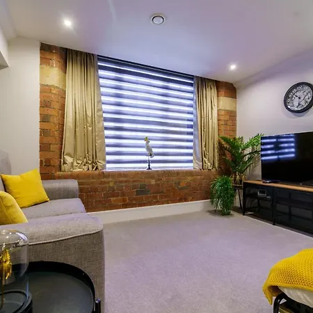 Entire - No. 47 - The Cosy Collection Ltd *